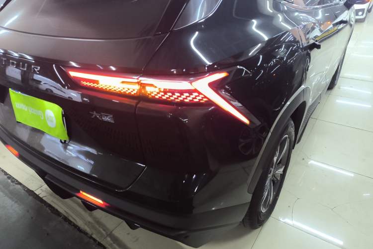 Used JETOUR Dashing 2023 1.5T DCT Starlight Shine Pro Edition
