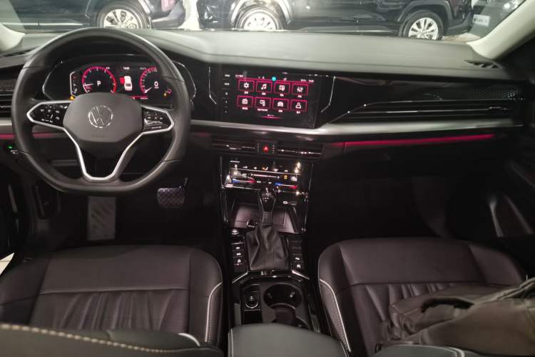 Used Volkswagen Passat 2023 Restyled 330TSI Starry Luxury Edition Center Console