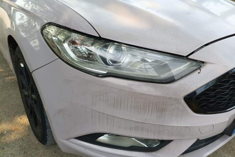 Used Ford Mondeo 2018 EcoBoost 180 Fashion Edition Right Front Headlight