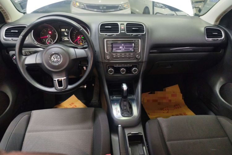 Used Volkswagen Golf 2012 1.6L Automatic Comfort Model Gear Lever