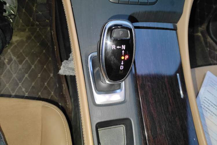 Used Buick LaCrosse 2018 28T Luxury Model