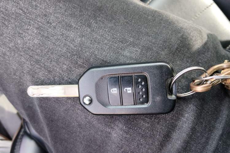 Used Honda CR-V 2021 240TURBO CVT 2WD Comfort Version Vehicle Key