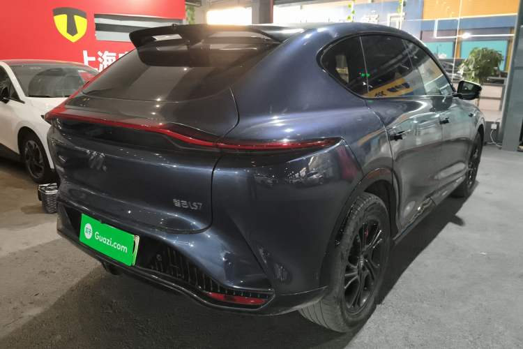 Used IM LS7 2023 90 kWh Elite Rear-Drive Version
