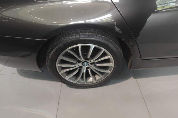 Used BMW 5 Series 2014 525Li Luxury Design Package