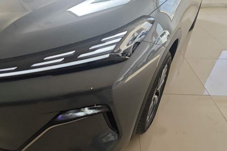 Used Geely Galaxy Galaxy Xingjian 7 EM-i 2025 120km Exploration+ Version