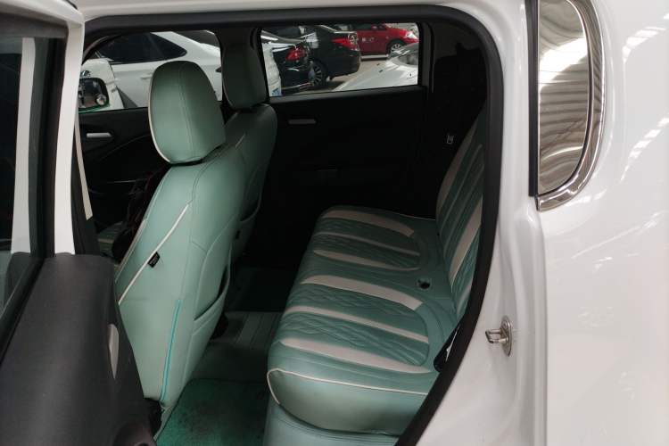 Used ORA White Cat 2020 305 km Luxury Version Left Rear Seat