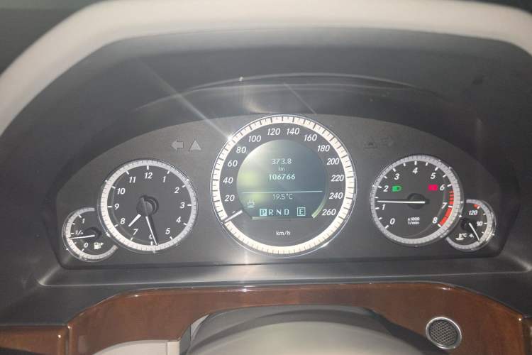 Used Mercedes-Benz E-Class 2010 E 260 L CGI Elegant Model