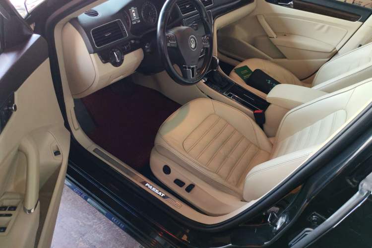 Used Volkswagen Passat 2014 2.0 TSI DSG Prestige Edition Driver Seat