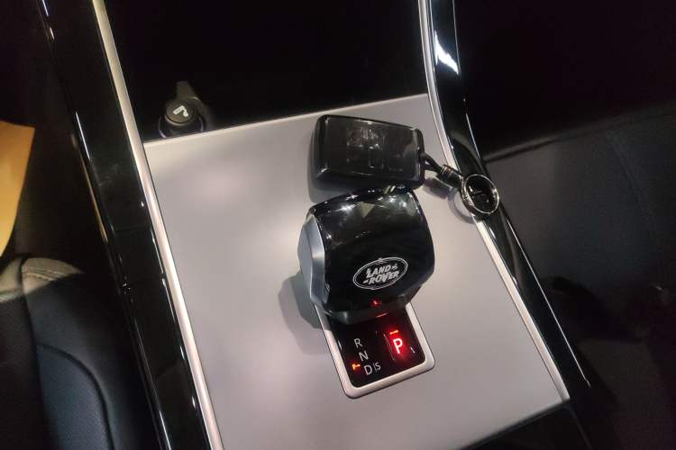 Used Land Rover Range Rover Velar 2024 S Model
