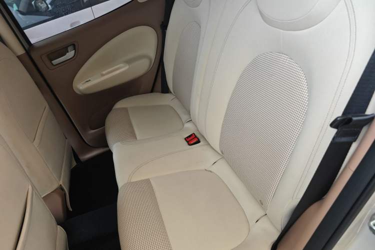 Used Wuling Hongguang MINIEV 2025 Four-Door Version Premium Edition Left Rear Seat