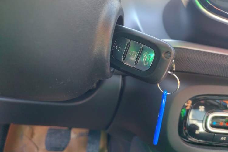 Used smart forfour 2016 1.0L 52 kW Passion Edition
