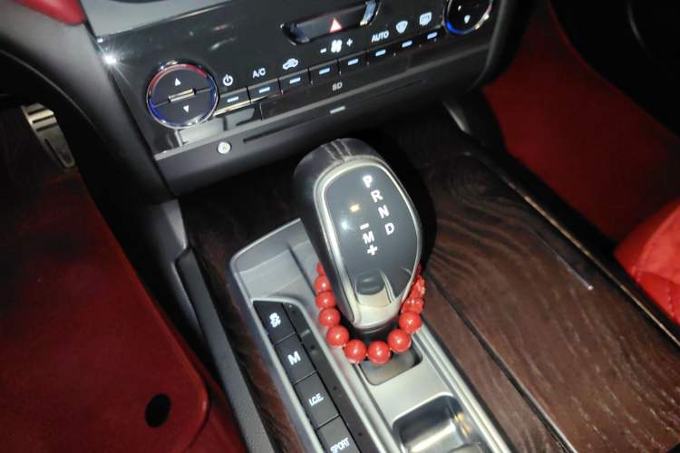 Used Maserati Ghibli 2014 3.0T S Gear Lever