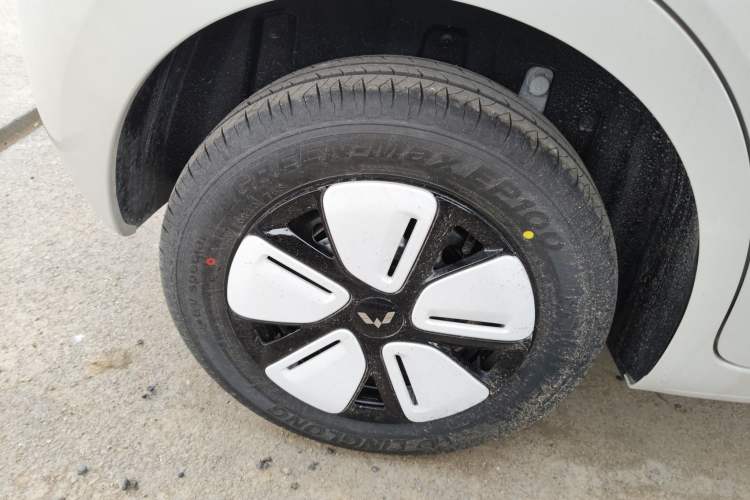 Used Wuling Hongguang MINIEV 2025 Four-Door Version Advanced Edition