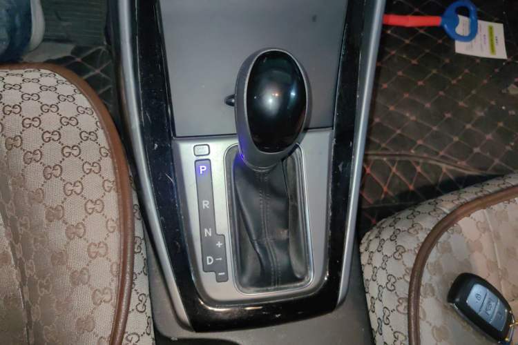 Used Hyundai Elantra (5th Generation / Langdong) 2015 1.6L Automatic Leading Model