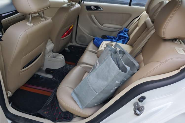 Used Volkswagen Lavida 2008 1.6L Automatic Prestige Edition Left Rear Seat