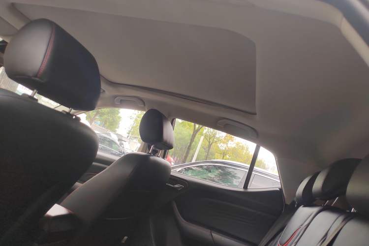 Used Soueast DX3 2018 1.5T CVT Flagship Edition
