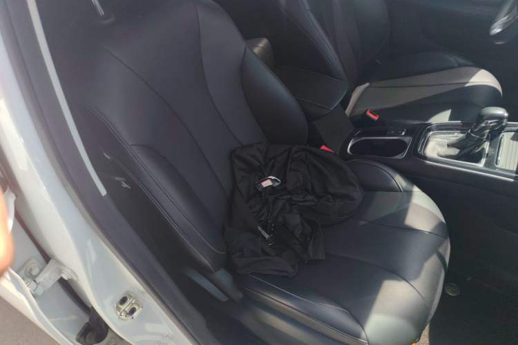 Used Roewe i5 2020 1.5L Automatic 4G Connect Luxury Flagship Edition