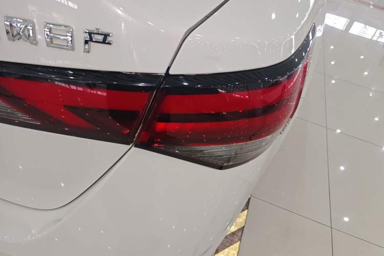 Used Nissan Sylphy 2021 1.6L XL CVT Enjoyment Edition Right Rear Taillight