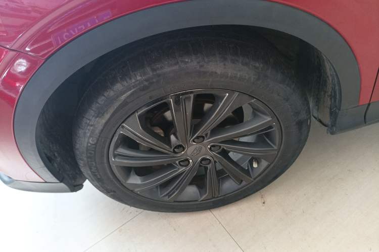 Used Geely Auto Coolray 2019 260T DCT Explorer China V Standard Exterior 4