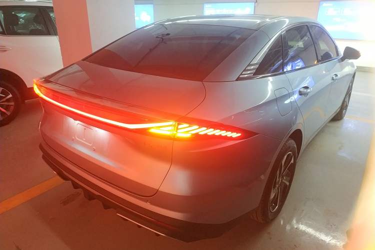 Used Geely Galaxy L6 2025 EM-i 140km Starship Edition