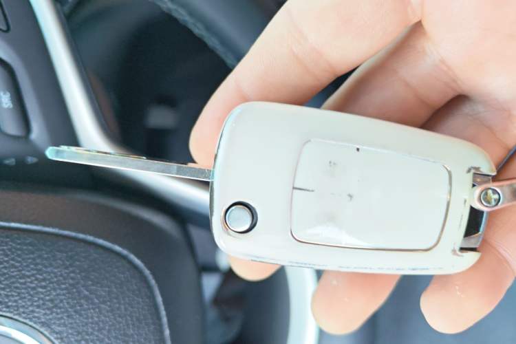 Used Buick Excelle GX 2019 18T Automatic Connected Elite Model China VI Standard Vehicle Key