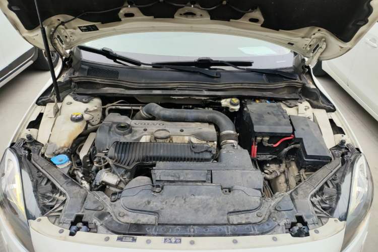 Used Volvo V40 2014 T5 Prestige Edition