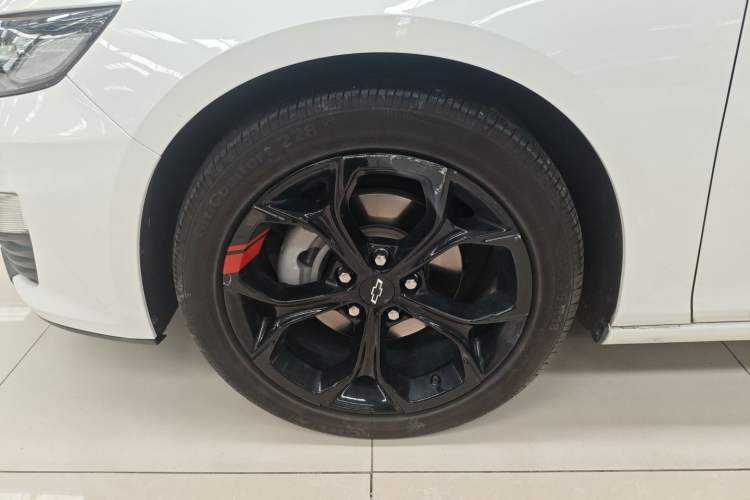 Used Chevrolet Malibu XL 2019 Redline 550T Automatic RuiLian Edition Left Front Wheel Hub
