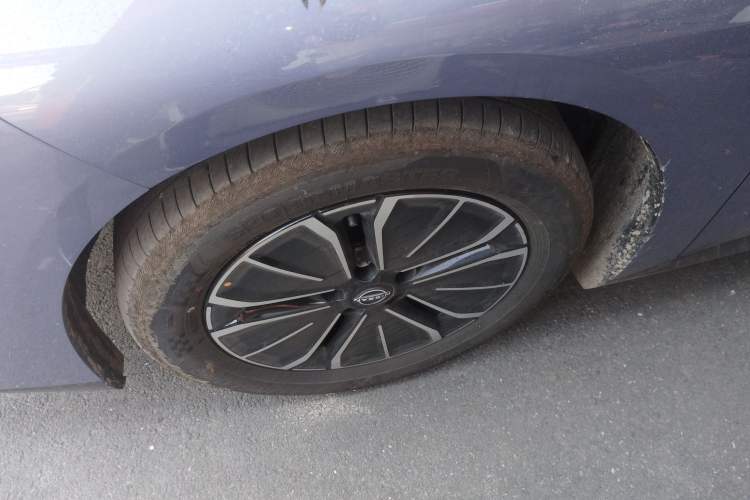 Used Nissan N6 2026 Model 180 Max Left Front Wheel Hub