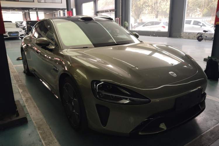 Used Xiaomi Auto SU7 2024 Four-Wheel Drive Ultra-Long Range Advanced Intelligent Driving Max Edition Front Right 45 Deg