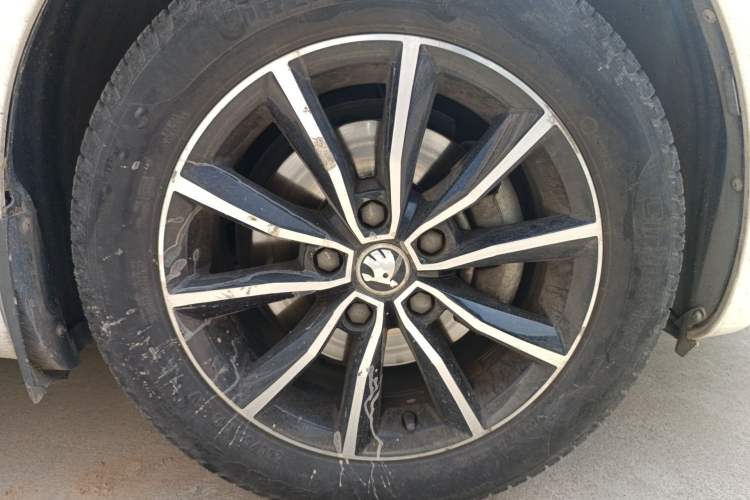 Used Skoda Octavia 2017 1.6L Automatic Smart Drive Edition