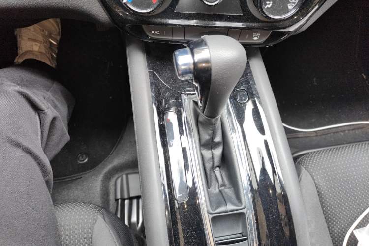 Used Honda Vezel 2020 1.5L CVT Elite Edition