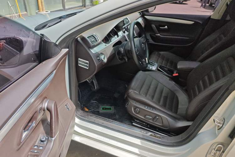 Used Volkswagen FAW-Volkswagen CC 2016 1.8TSI Luxury Model Driver Seat