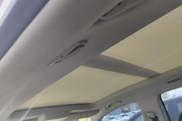 Used Volkswagen Tiguan 2013 1.8 TSI Automatic All-Wheel Drive Luxury Model Headliner