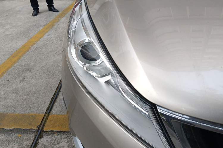 Used Geely Auto Emgrand GS 2016 Elegant Edition 1.8L Automatic LingShang Model Right Front Headlight