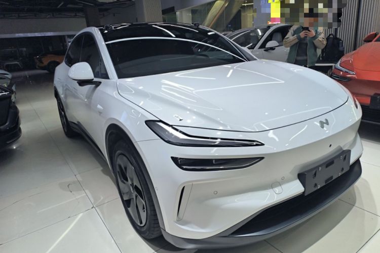 Used ONVO L60 2024 60 kWh Rear-Drive Version