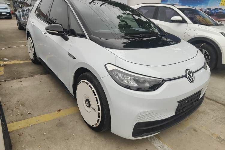 Used Volkswagen ID.3 2023 Pure Smart Edition