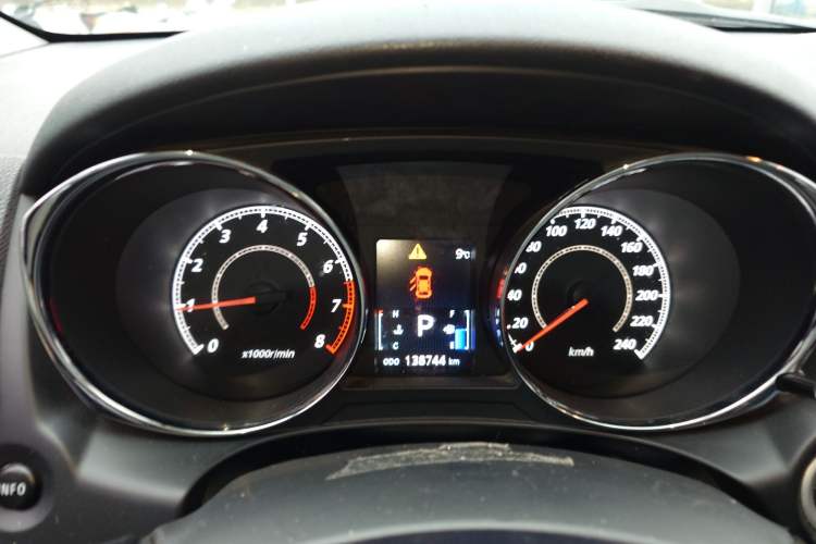 Used Mitsubishi ASX 2012 2.0 Front-Wheel-Drive Xuan Yue Navigation Edition
