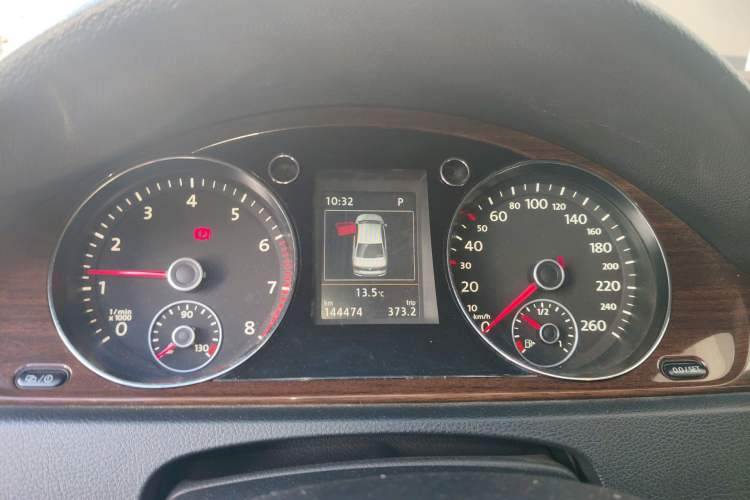 Used Volkswagen Magotan 2013 1.8TSI Prestige Model
