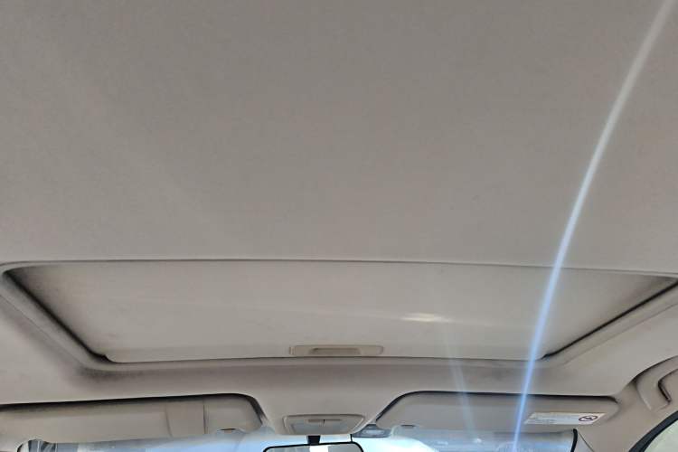 Used Baojun 730 2014 1.5L Manual Luxury Navigation ESP Version 7 Seats