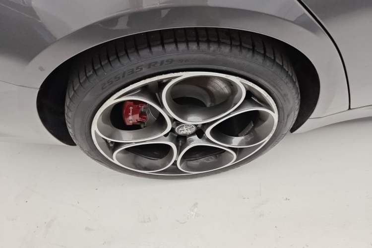 Used Alfa Romeo Giulia 2023 2.0T 280HP Track Edition