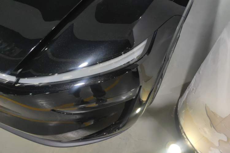 Used Tesla Model Y L 2025 Model Long-Range All-Wheel-Drive Version