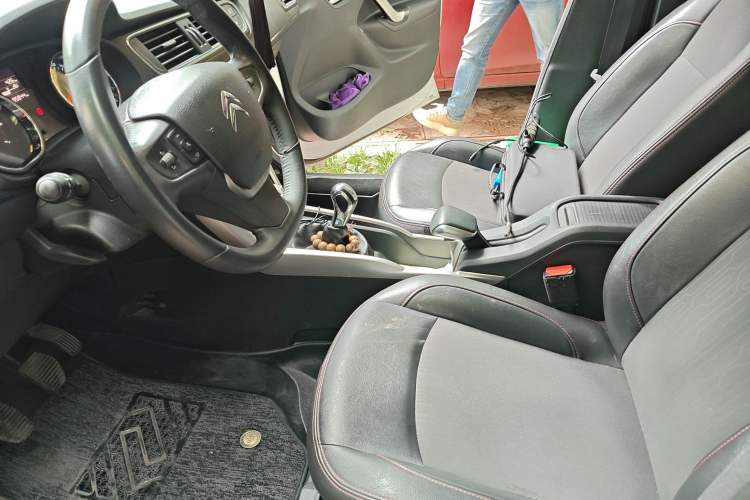 Used Citroen C3-XR 2015 1.6L Manual Pioneer Model
