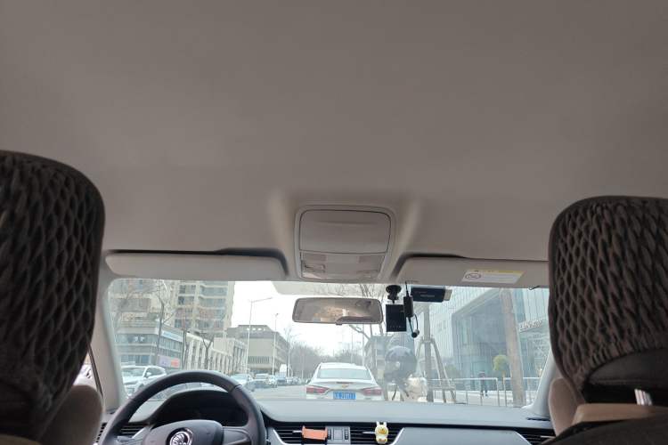 Used Skoda Octavia 2015 1.6L Manual Yijie Edition
