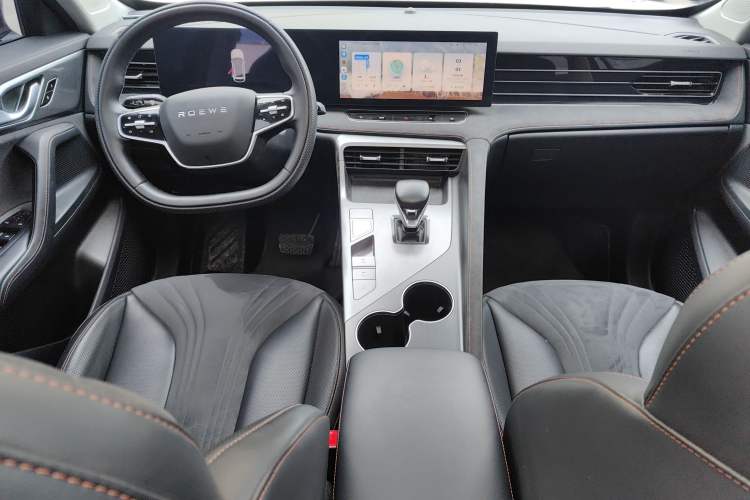 Used Roewe D5X DMH 2024 135 Tech Edition