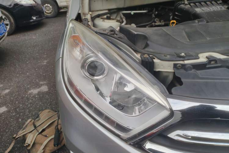 Used Suzuki Liana A6 2016 Sedan 1.4L Manual Enjoyment Model Right Front Headlight