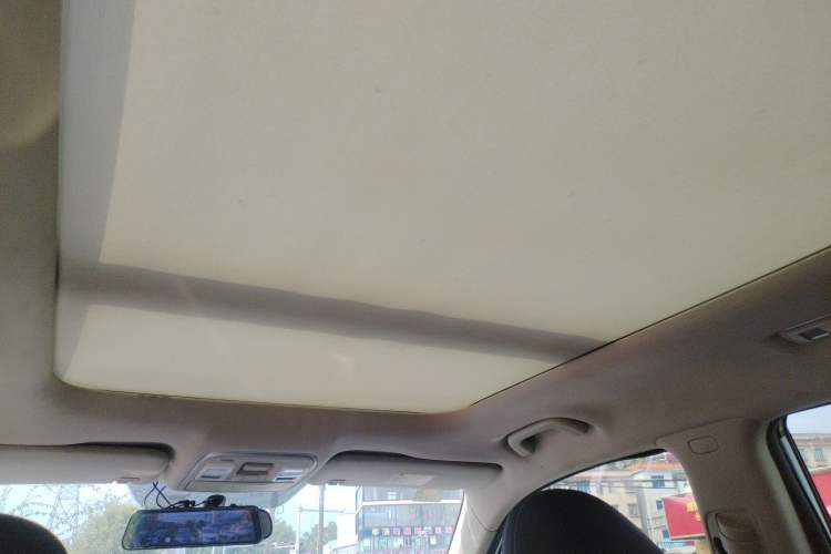 Used Geely Auto Emgrand X7 Sport 2018 1.8TD Automatic Two-Wheel Drive Smart Connect 4G Internet Edition