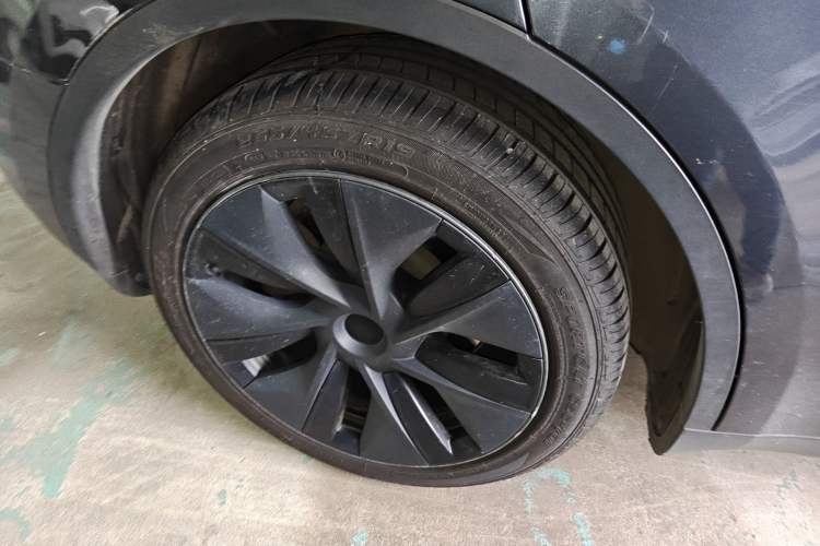 Used Tesla Model Y 2024 Rear-Wheel-Drive Version