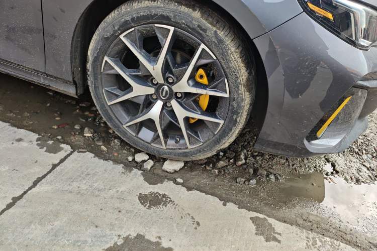 Used GAC Trumpchi EMPOW 2021 270T DCT J16 Version