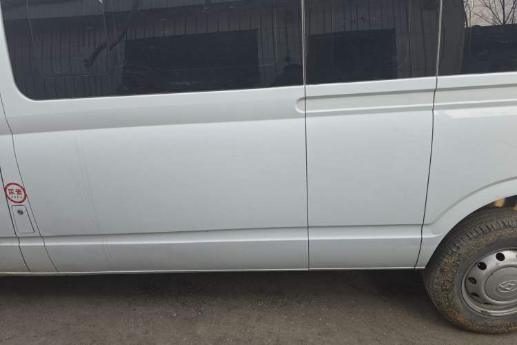 Used SAIC MAXUS Xintu V80 2021 2.0T Manual Classic Aoyuntong Long Wheelbase High-Roof 6/7/8/9-Seater