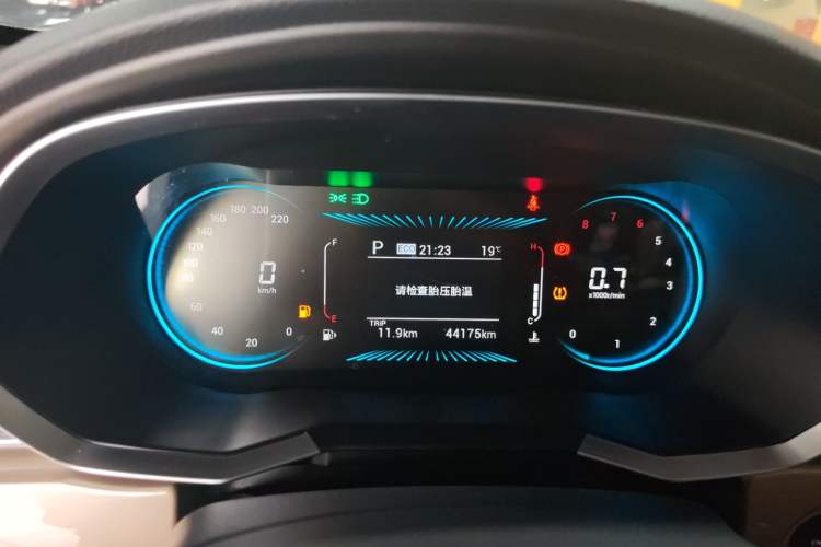 Used JETOUR X70 2023 1.5T DCT Beyond PRO+ Edition 5-Seater
